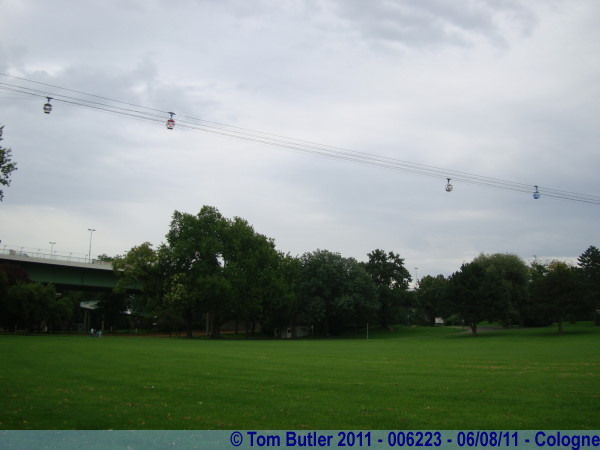 Photo ID: 006223, The cable cars move across the Rhinepark, Cologne, Germany