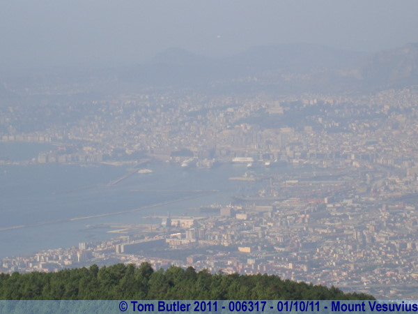 Photo ID: 006317, The port in Naples, in the firing line from Vesuvius, Mount Vesuvius, Italy