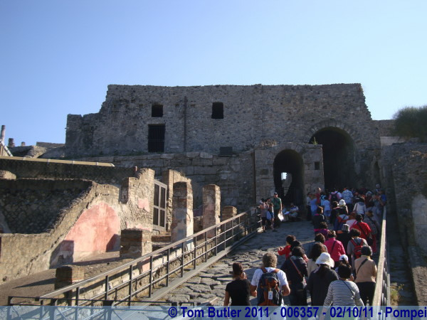 Photo ID: 006357, The crowds pour through the Marine gate, Pompei, Italy