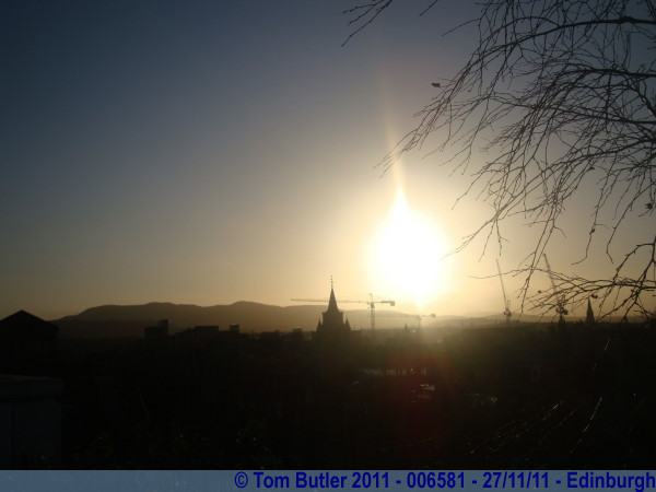 Photo ID: 006581, The sun starts to set over Edinburgh, Edinburgh, Scotland