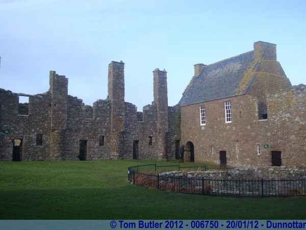 Photo ID: 006750, The ruins of the palace, Dunnottar, Scotland