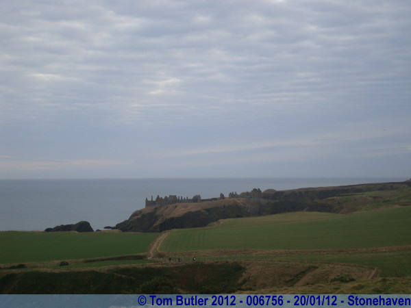 Photo ID: 006756, Looking back to Dunnottar Castle, Stonehaven, Scotland