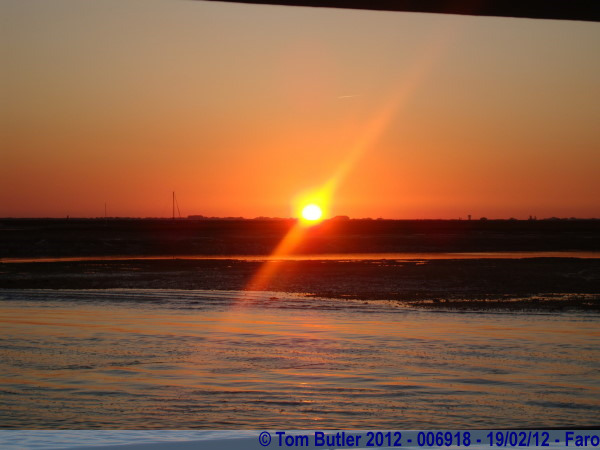 Photo ID: 006918, The sun sets into the Atlantic, Faro, Portugal