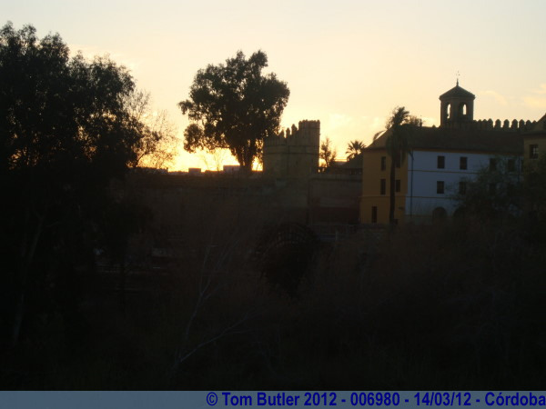 Photo ID: 006980, The sun sets behind the Alczar, Crdoba, Spain