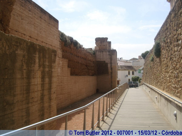 Photo ID: 007001, Along the city walls, Crdoba, Spain