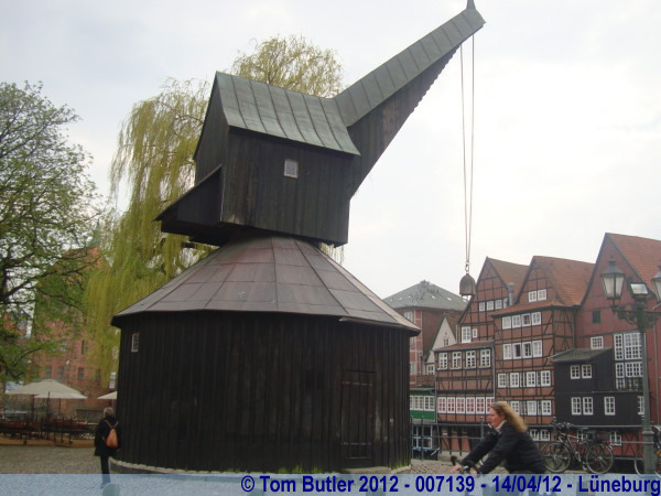 Photo ID: 007139, A Canal side crane, Lneburg, Germany