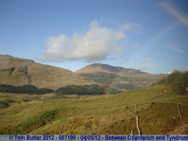 Photo ID: 007199, A faint rainbow into the valley, Between Crianlarich and Tyndrum, Scotland