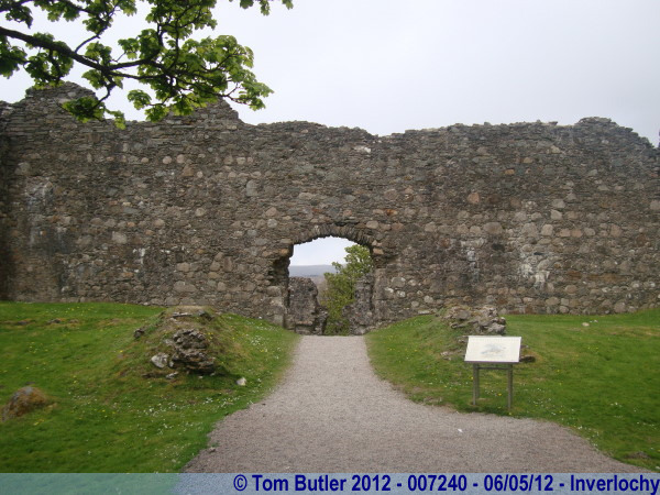 Photo ID: 007240, Entering the castle, Inverlochy, Scotland