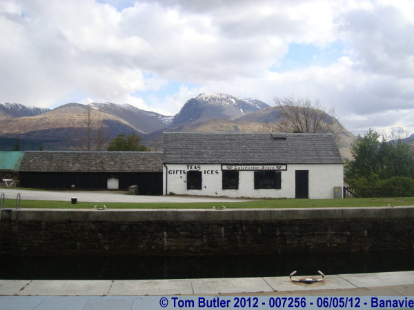 Photo ID: 007256, Lock, Tea Shop, Ben Nevis, Banavie, Scotland