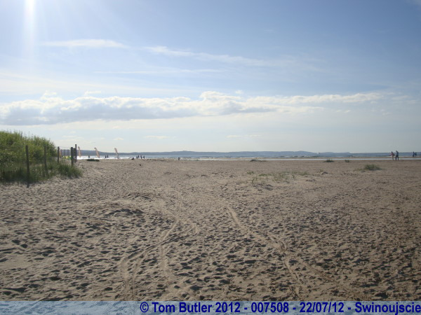 Photo ID: 007508, Approaching the beach, Swinoujscie, Poland