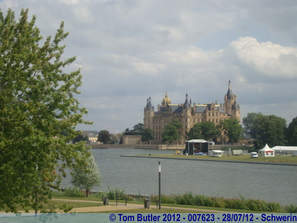 Photo ID: 007623, The palace from across the lake, Schwerin, Germany