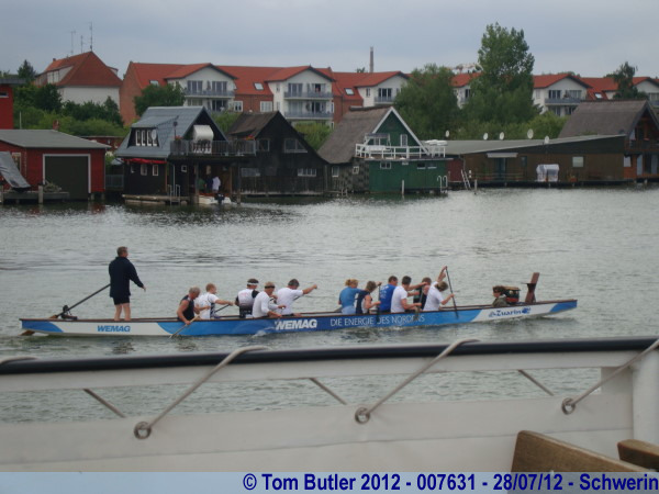 Photo ID: 007631, Dragon boat racing on the lakes, Schwerin, Germany