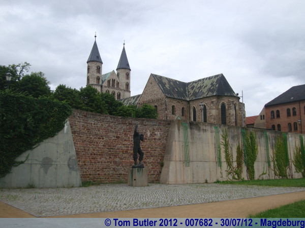 Photo ID: 007682, Fortress walls and Kloster unser lieben Frauen, Magdeburg, Germany