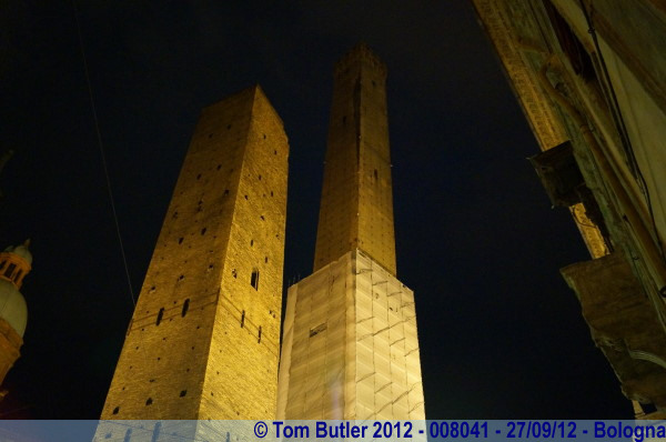 Photo ID: 008041, The Due Torre at night, Bologna, Italy