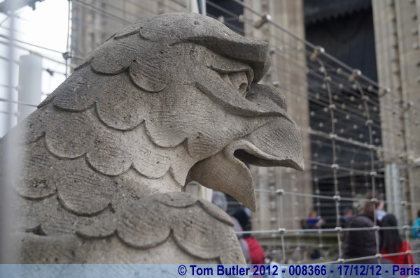 Photo ID: 008366, A grotesque bird of prey, Paris, France