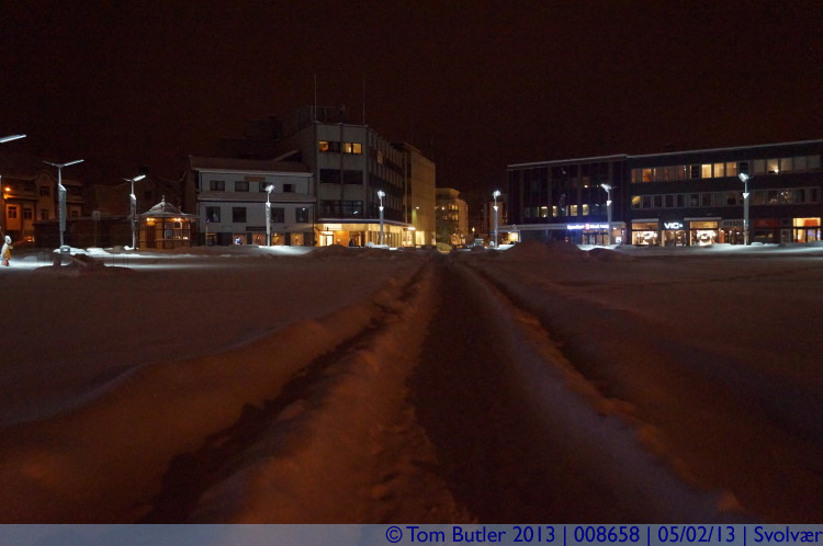 Photo ID: 008658, Deep snow drifts, Svolvr, Norway