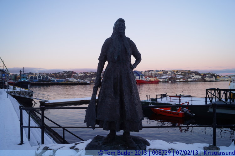 Photo ID: 008739, Statue in the harbour, Kristiansund, Norway