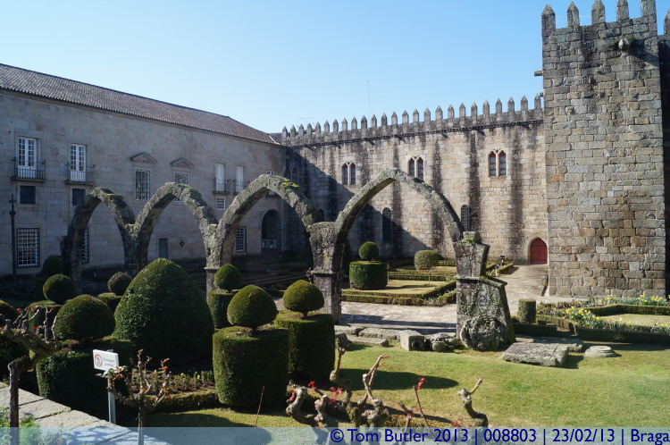 Photo ID: 008803, The Bishops palace, Braga, Portugal