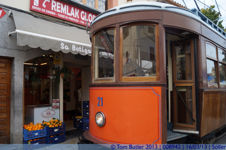 Photo ID: 008942, The tram in the centre of Sller, Sller, Spain