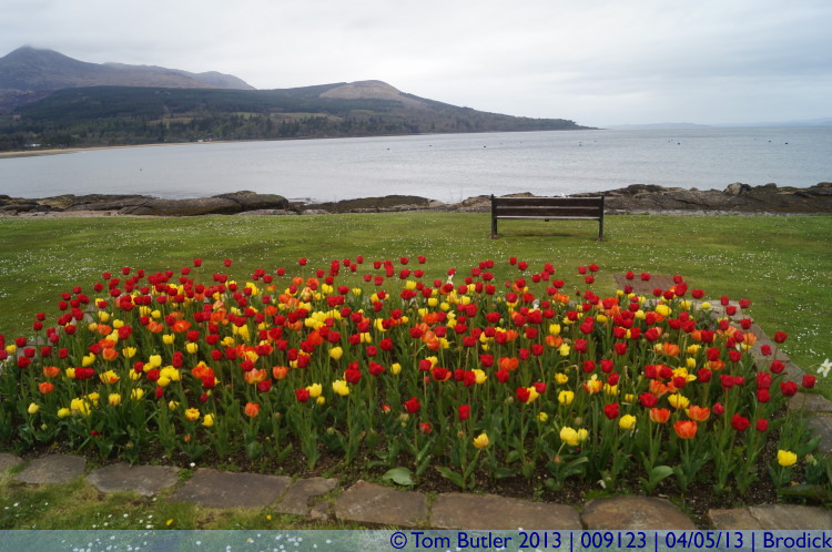 Photo ID: 009123, On the seafront, Brodick, Scotland
