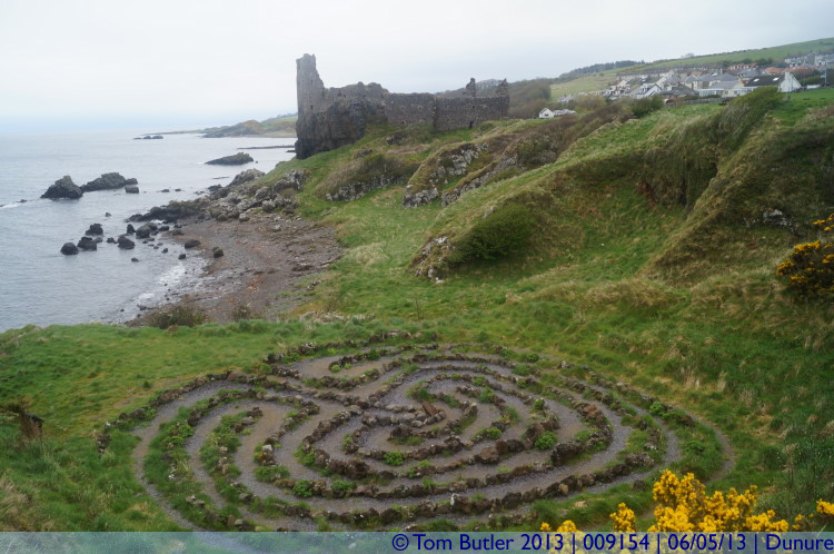 Photo ID: 009154, Labyrinth and Ruins, Dunure, Scotland