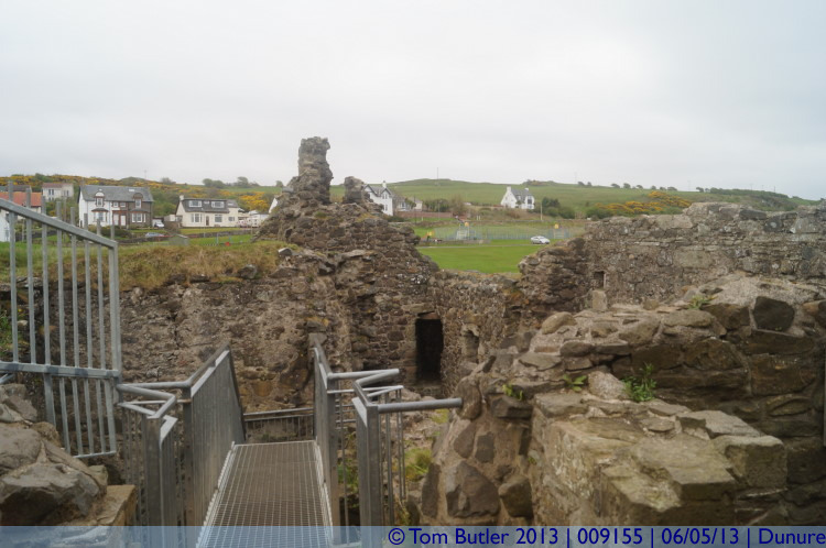 Photo ID: 009155, Inside the ruins, Dunure, Scotland