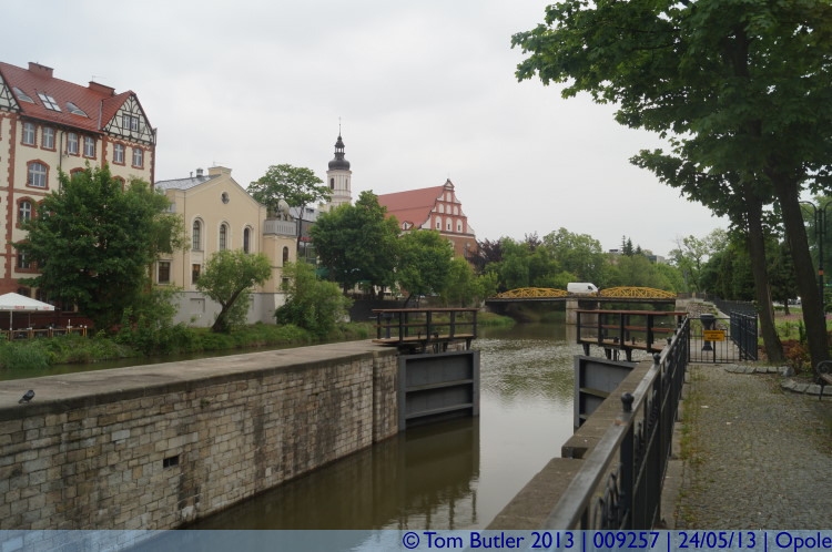 Photo ID: 009257, Lock on the canal, Opole, Poland