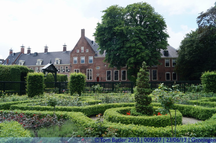 Photo ID: 009507, In the gardens of the Prinsenhof, Groningen, Netherlands