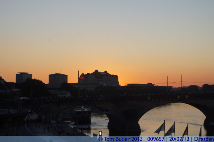 Photo ID: 009657, The Elbe at sunset, Dresden, Germany
