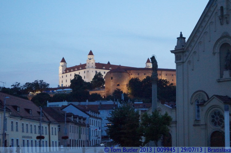 Photo ID: 009945, The castle at dusk, Bratislava, Slovakia