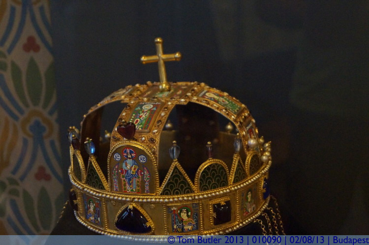 Photo ID: 010090, Hungarian Crown, Budapest, Hungary