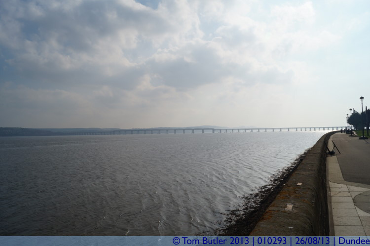 Photo ID: 010293, Looking along the riverside, Dundee, Scotland