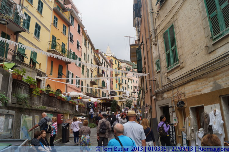 Photo ID: 010336, Looking up the main street, Riomaggiore, Italy