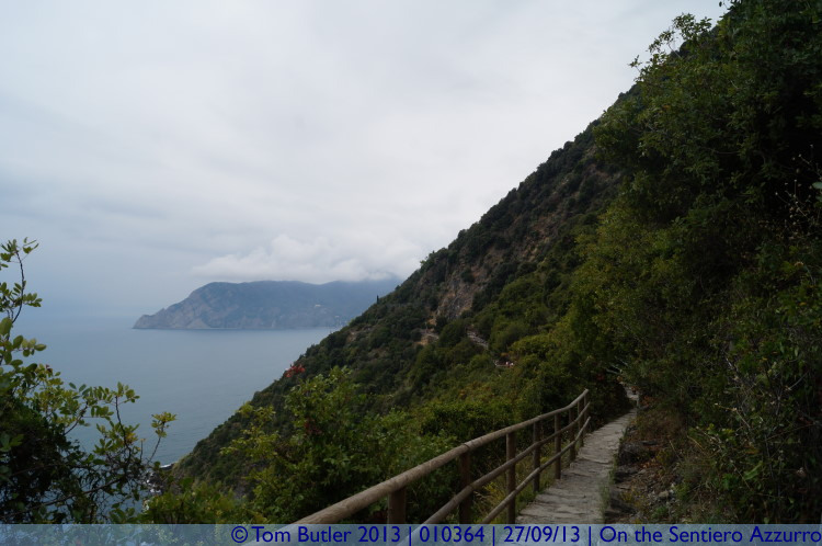 Photo ID: 010364, Starting the descent, On the Sentiero Azzurro, Italy