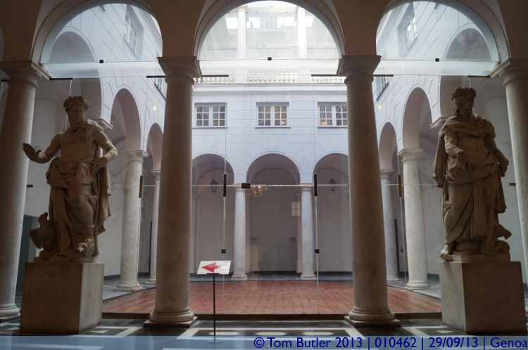 Photo ID: 010462, Inside the Pallazzo Bianco, Genoa, Italy