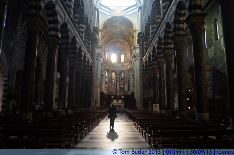 Photo ID: 010491, Looking up the nave, Genoa, Italy