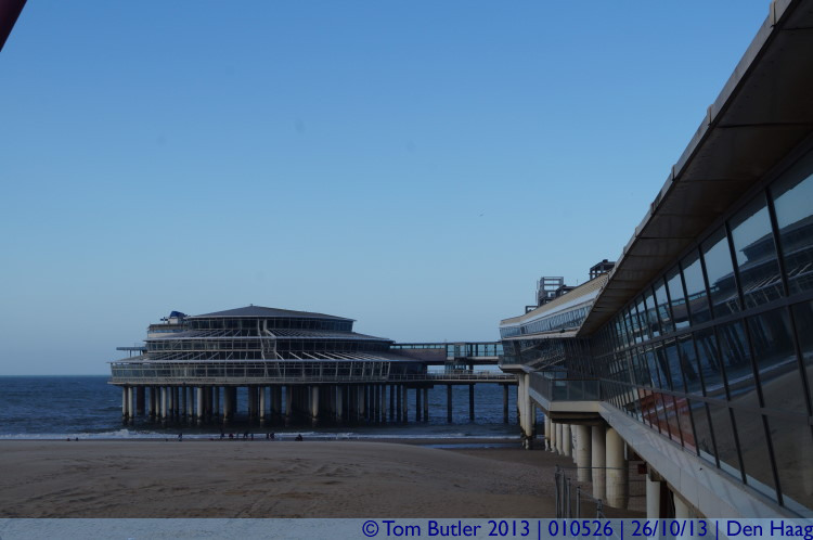 Photo ID: 010526, Looking down the pier, Den Haag, Netherlands