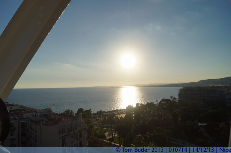 Photo ID: 010714, Sun heads for the bay, Nice, France