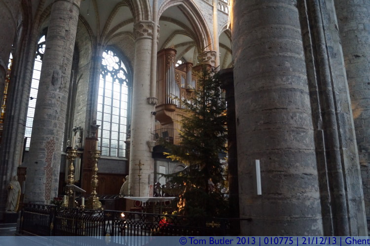 Photo ID: 010775, Inside St Nicholas, Ghent, Belgium