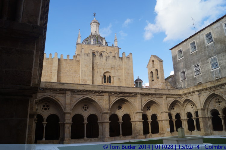Photo ID: 011028, Cloister and dome, Coimbra, Portugal