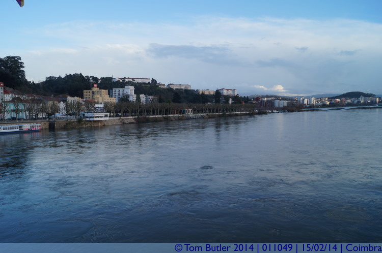 Photo ID: 011049, Looking up the river, Coimbra, Portugal