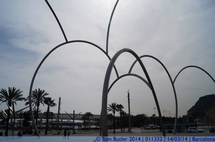 Photo ID: 011332, Roundabout sculpture, Barcelona, Spain