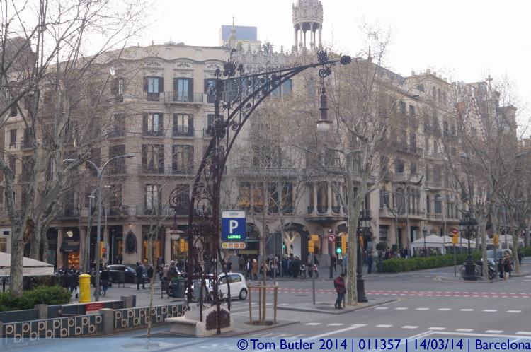 Photo ID: 011357, Ornate street lamps, Barcelona, Spain