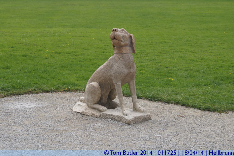 Photo ID: 011725, A snooty dog, Hellbrunn, Austria