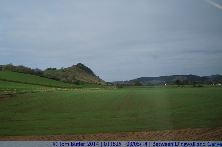 Photo ID: 011829, Heading into the hills, Between Dingwall and Garve, Scotland