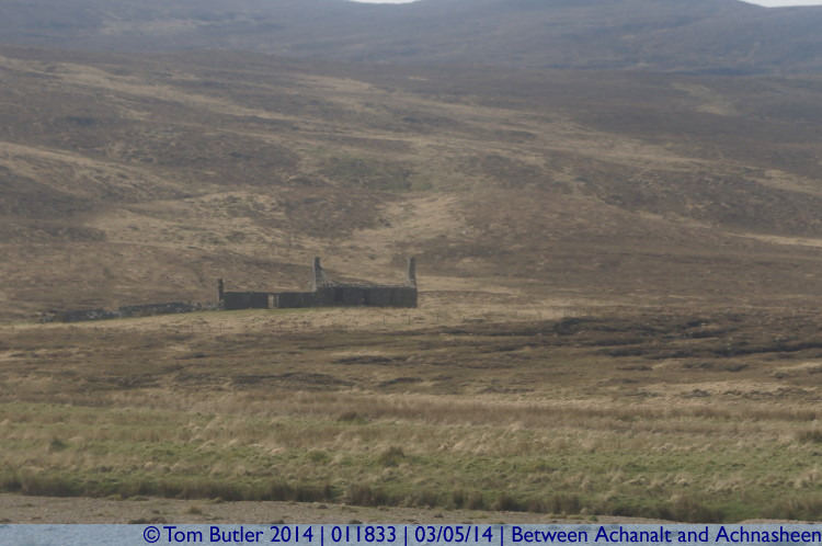 Photo ID: 011833, A ruined building, Between Achanalt and Achnasheen, Scotland