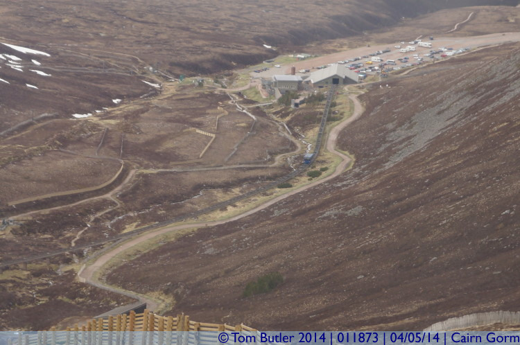 Photo ID: 011873, Down to base station, Cairn Gorm, Scotland