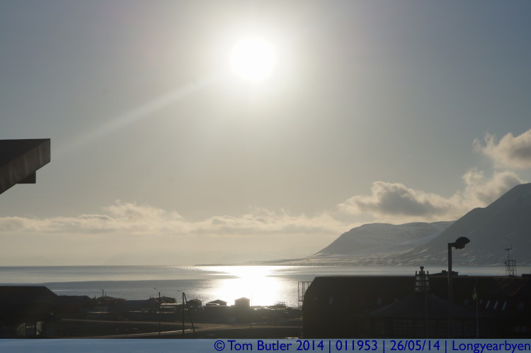 Photo ID: 011953, As low as the sun goes, Longyearbyen, Norway