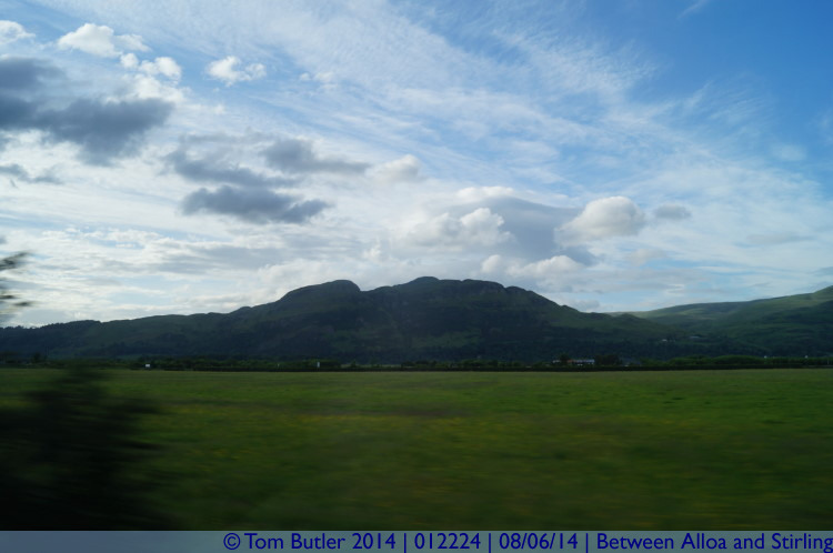 Photo ID: 012224, Travelling along the valley, Between Alloa and Stirling, Scotland
