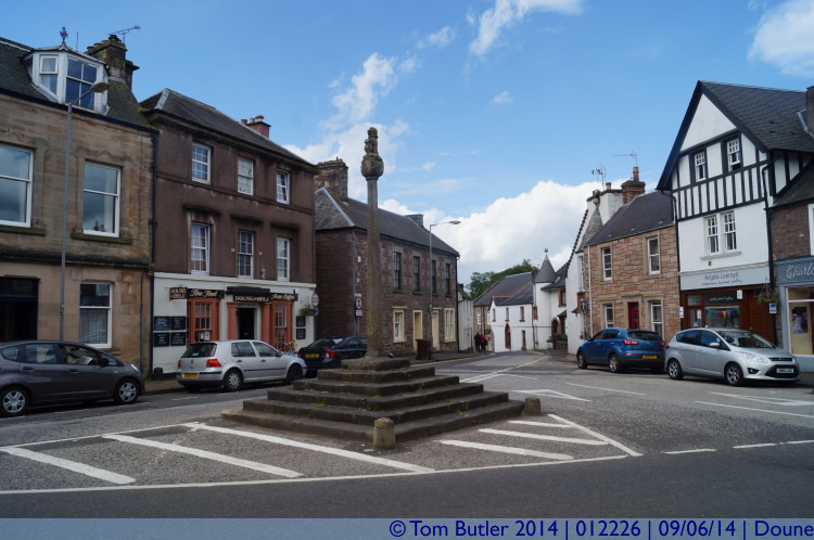 Photo ID: 012226, In the centre of Doune, Doune, Scotland